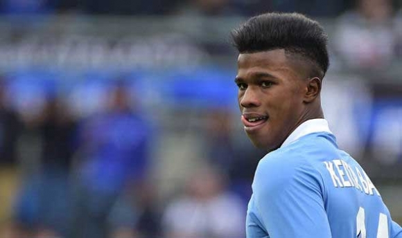 بەرشلۆنە داوای یاریزانێکی خۆی دەکاتەوە