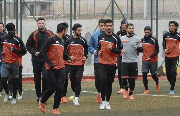 ھەولێر لەبەردەم ھاندەرانی بە دھۆک دۆڕا