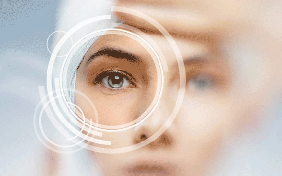 لە دكتۆرییەوە بۆ دیزاینەری جل و بەرگ