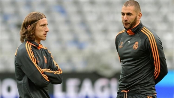 بنزیما و مۆدریچ له‌ مه‌درید ده‌مێنه‌وه‌