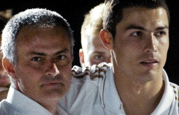 رۆنالدۆ داوای مووچەیەکی بەرز لە مان یونایتد دەکات