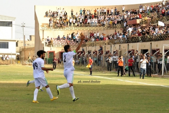 یاریگەی هەندرێن مێوانداری یارییەكی چارەنووساز دەكات