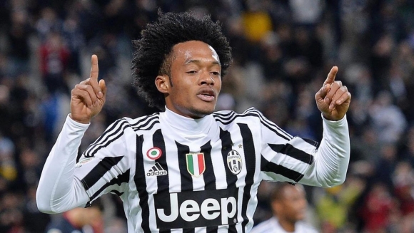 خانمە پیرەکە ئامادەکاری دەکات بۆ کوادرادۆ