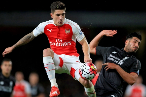 بارسا لە ھێنانی یاریزانان ناوەستێ