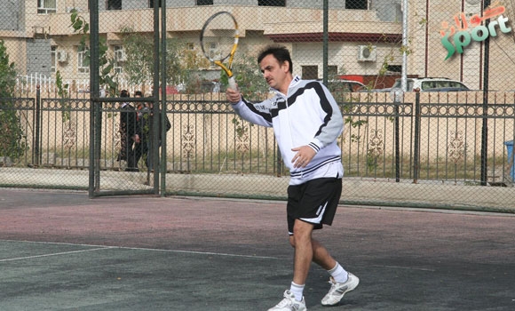 عه‌بدول ناسر عه‌بدول ره‌زاق بووه‌ پاڵه‌وانى تێنسى سه‌رزه‌وى یانه‌كانى كوردستان