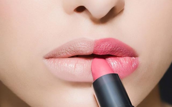 ڕێنمایی دروست بۆ جوان دەرخستنی لێوەکانت