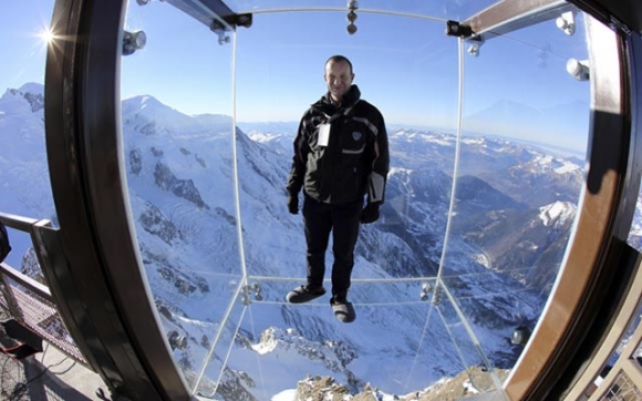 بەرزترین ژووری شووشە لە جیهان