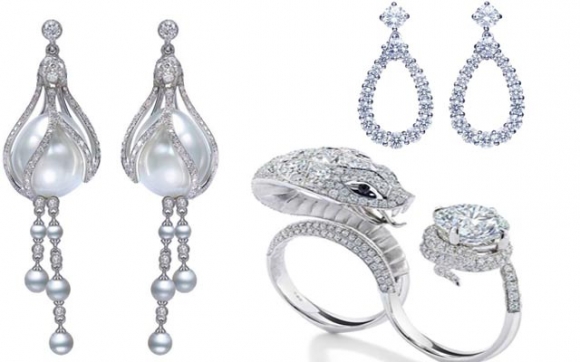 گوارەی رەنگ ئەڵماس لە گوێ بكە