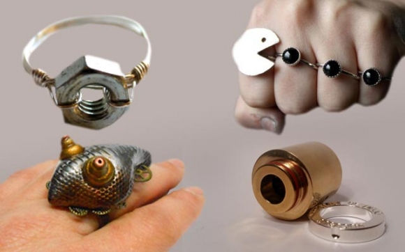 ئەڵقە و ئەنگوستیلە سەیرەكان