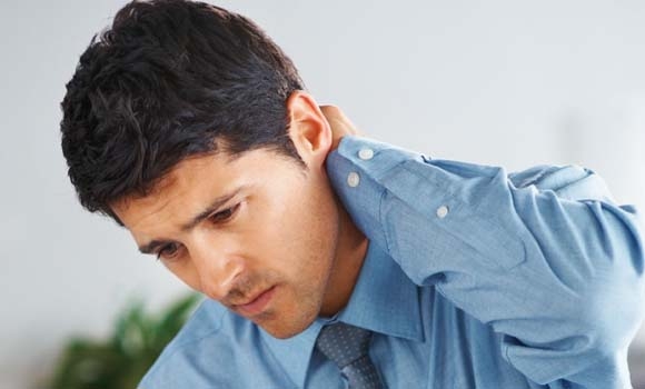 ئازاری شان و مل