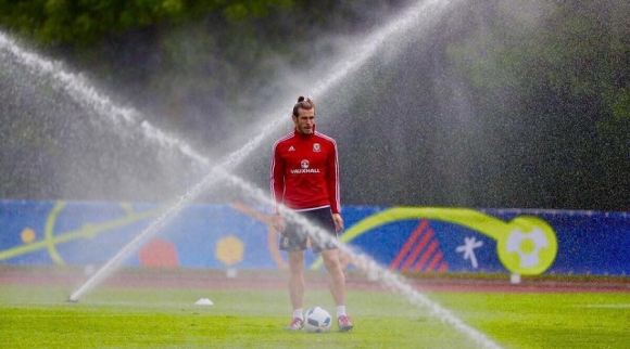 به‌یڵ شارۆچكەیەكی بە ناوكرا