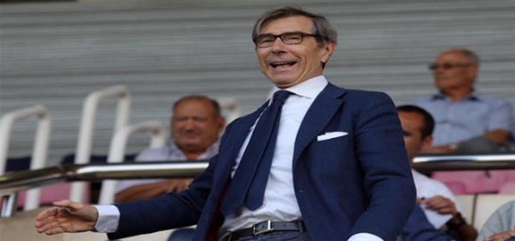 به‌رشه‌لۆنه‌ گرێبه‌ستی‌ ئەریدۆ برێدای‌ به‌ڕێوه‌به‌ری‌ وه‌رزشی‌ یانه‌كه‌ی‌ بۆ پێنج ساڵ نوێكرده‌وه‌