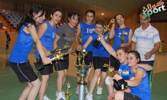 یانه‌ى ئه‌كاد بووه‌ پاڵه‌وانى باله‌ى كچان