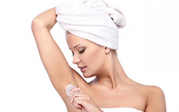 بەشێوازی سروشتی بۆنی ناخۆشی بن باڵت مەهێڵە