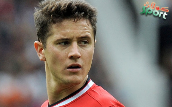 هیرێرا: ململانێی بەهێز لە نێو یاریزانانی مان یونایتد هەیە