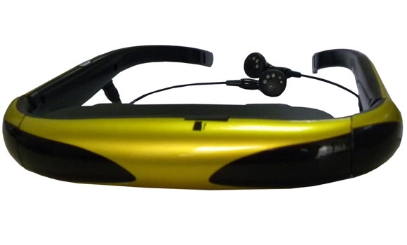 چاویلكه یه ك فیلمه كــان ده كاته سینه مایی