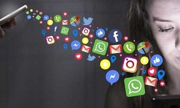 چیتر ڕێگە بە ماڵپەڕەکان مەدە کامێرا و مایکرۆفۆنی کۆمپیوتەرەکەت کۆنترۆڵ بکەن!