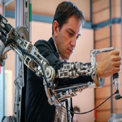 ئامێرێکی نوێ بۆ دووبارە گەڕانەوەی جووڵەی دەست و پێی کەم ئەندامان