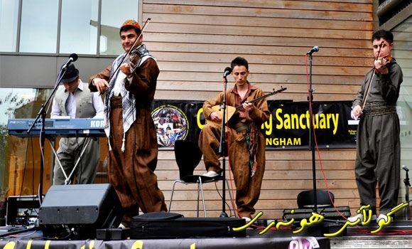 ده‌هۆڵ به‌ریتانیا ده‌هه‌ژێنێت