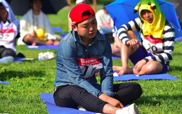 پێشبڕكێی دانیشتن