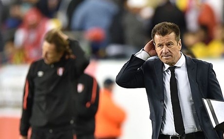 كارلۆس دۆنگا: كردنه‌ ده‌ره‌وه‌ى به‌رازیل ده‌ستى له‌ پشته‌