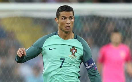 رۆنالدۆ ناوەستێت، سیلین باسی نیگاكانى رۆناڵدۆ ده‌كات