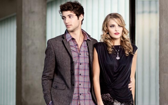 دووگمەی جلی ئافرەتان و پیاوان بۆ جیاوازە