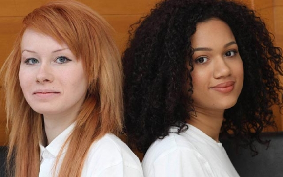 دووانە و جووتە خوشكــێكی رەش و سپی