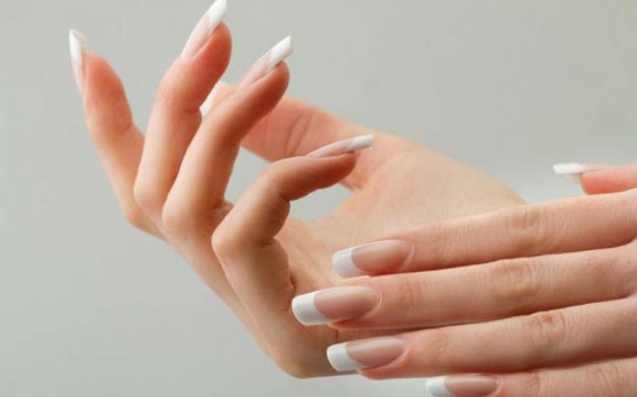 نەرمی و ناسکی دەست و پەنجەکانت بپارێزە