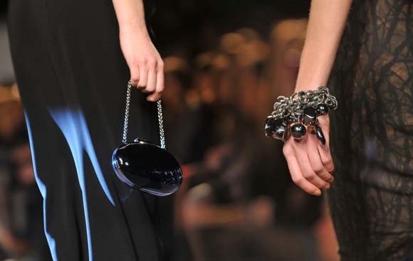 ئێكسسوارەكان بەهای خۆیان هەیە لە مۆدەكاندا