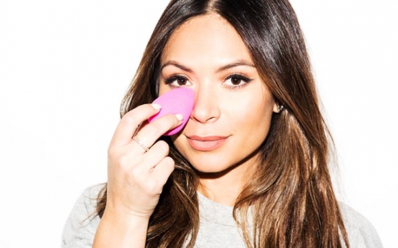 ئاشنای جۆر و كوالێتی ئیسفنجەكانی ماكیاژ بە