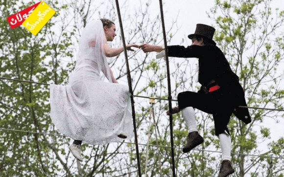 ئاهەنگی هاوسەرگـیری لە ئاسمان!