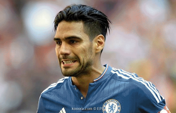 فالکاو دەچێتە رۆما