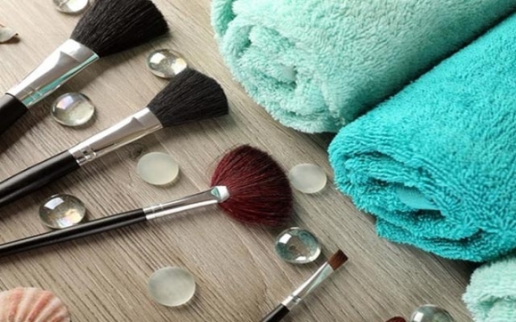 چەند ڕێنماییەک بۆ پاراستنی فڵچەکانی ماکیاژ