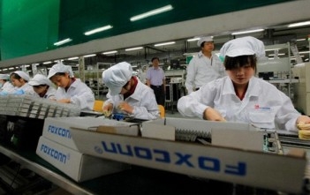 بەهۆی رۆبۆتەوە 60 هەزار کەس بێ کار کرا