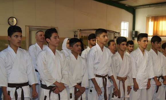 پشتێنی ڕەش بەخشرایە کۆمەڵێک یاریزانی کاراتی ھەولێر و دھۆک