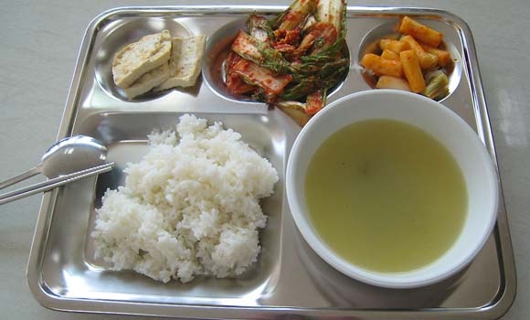 گرنگی یەكەم ژەمی خۆراكی رۆژانە