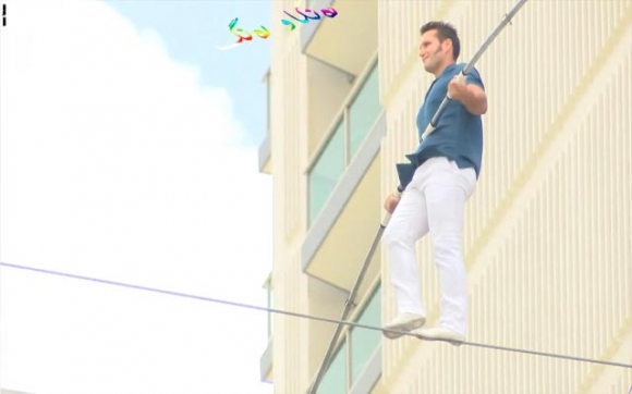 رێكۆردێك لە رۆیشتن بەسەر گوریس