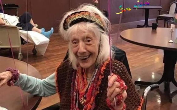 ئەنجلينا شاليس کێیە