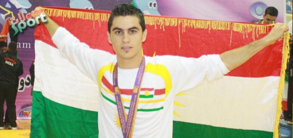 هیمداد عەلی : پاش رێگرتن، ئاڵای كوردستانم بەرزكردەوە