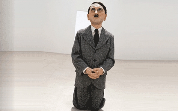 هیتلەر  چۆك دادەدات