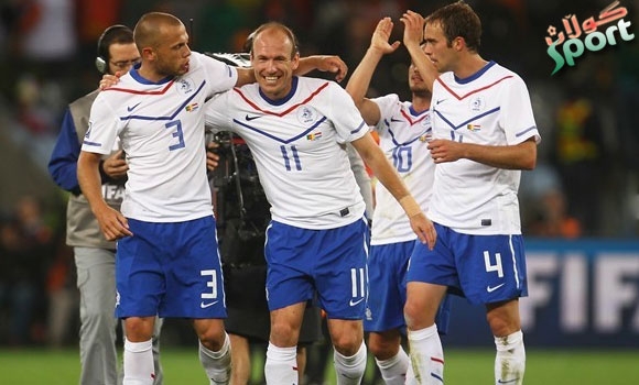 هۆڵه‌ندا به‌پله‌ى یه‌كه‌م و ژاپۆن به‌پله‌ى دوه‌م سه‌ركه‌وتن بۆ قۆناغی داهاتوو