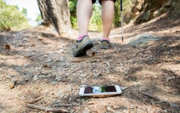 ئەگەر مۆبایلەكەت بە بێ دەنگ”سایلێنت” كراوی لێ وون بوو بەم رێگایە بیدۆزەوه