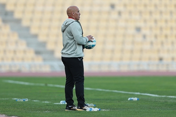 فەرمی: ئیستیقلال راهێنەرێکی نوێ دەست نیشان دەکات