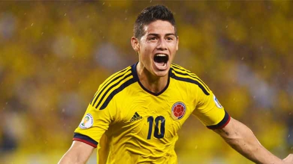 ژیاننامەی ئه‌ستێره‌ دره‌وشاوه‌كه‌ی مۆندیال جه‌یمس ڕۆدریگێز