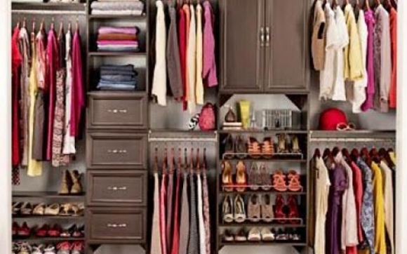 ھەڵبژاردنی جلوبەرگ یەکێکە لە دڵەڕاوکێکانی ئافرەتان