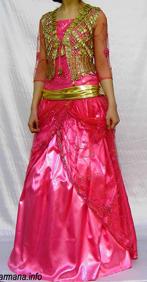 جوانی پشتێن لەگەڵ جلوبەرگی كوردیدا