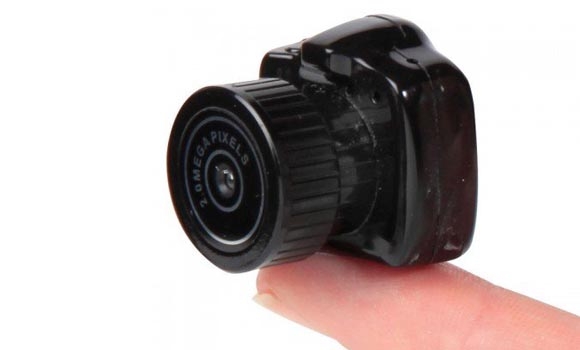 كامێرایەك بەقەد سەرە پەنجەیەك