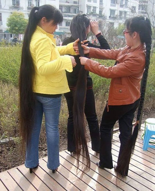 كچە قژ درێژەكان