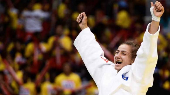 له‌ ركابه‌رییه‌كانی جۆدۆدا بۆ یەكەم جار خانمێك مێژووی بۆ كۆسۆڤۆ نووسییه‌وه‌